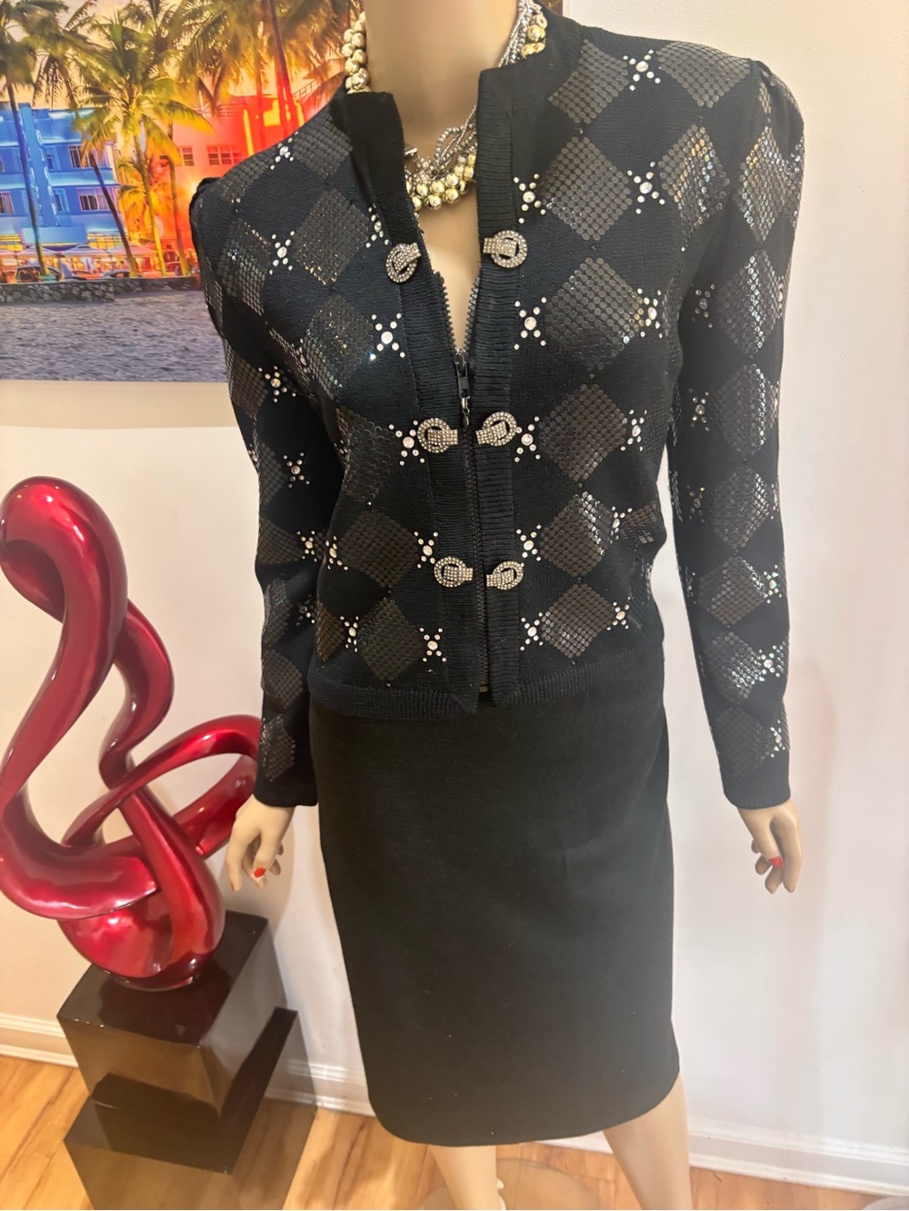 St. John Black Sequined Diamond Knit skirt suit paillettes studs 10 M crystals